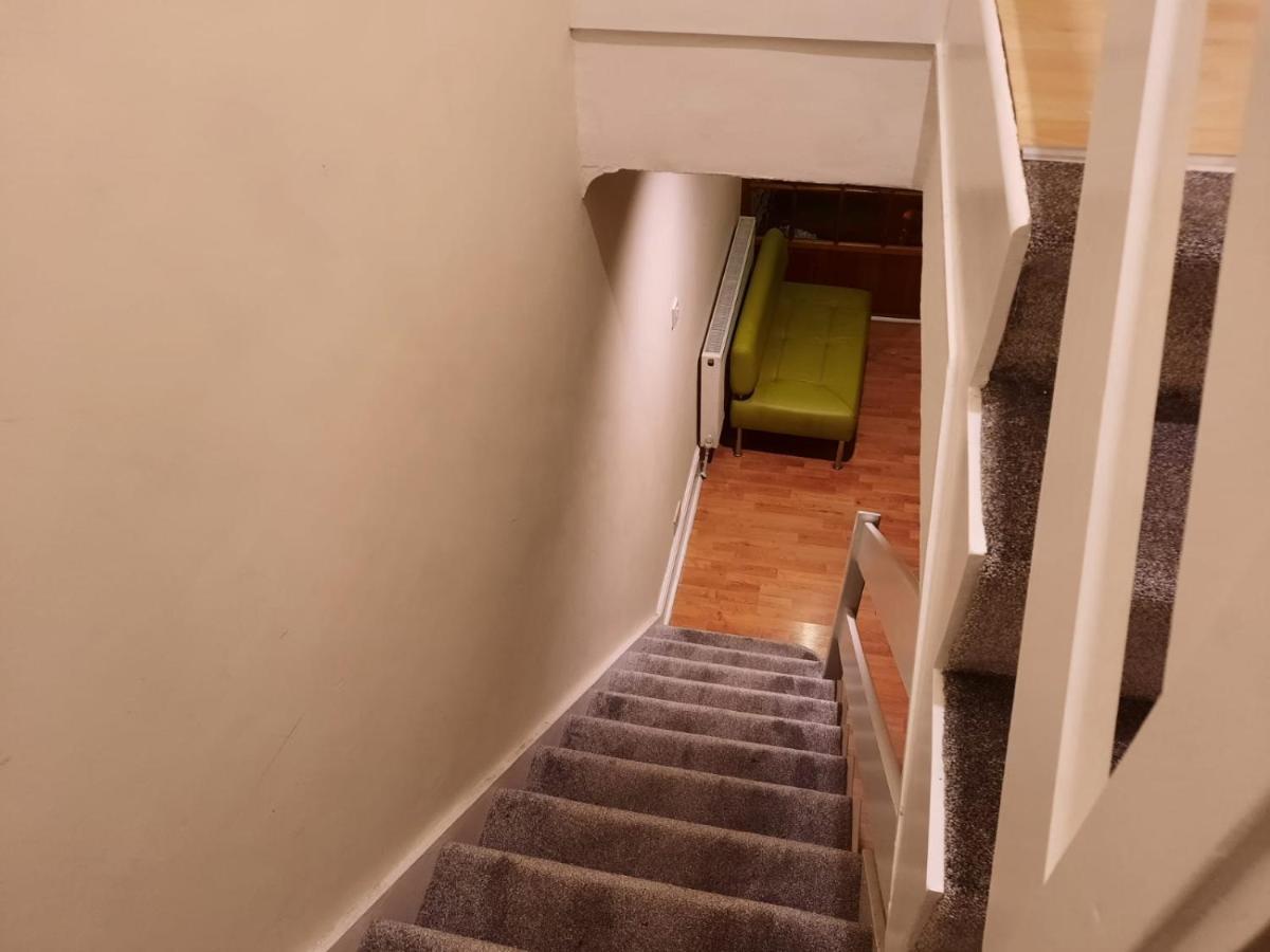Relevant Properties Welling 외부 사진